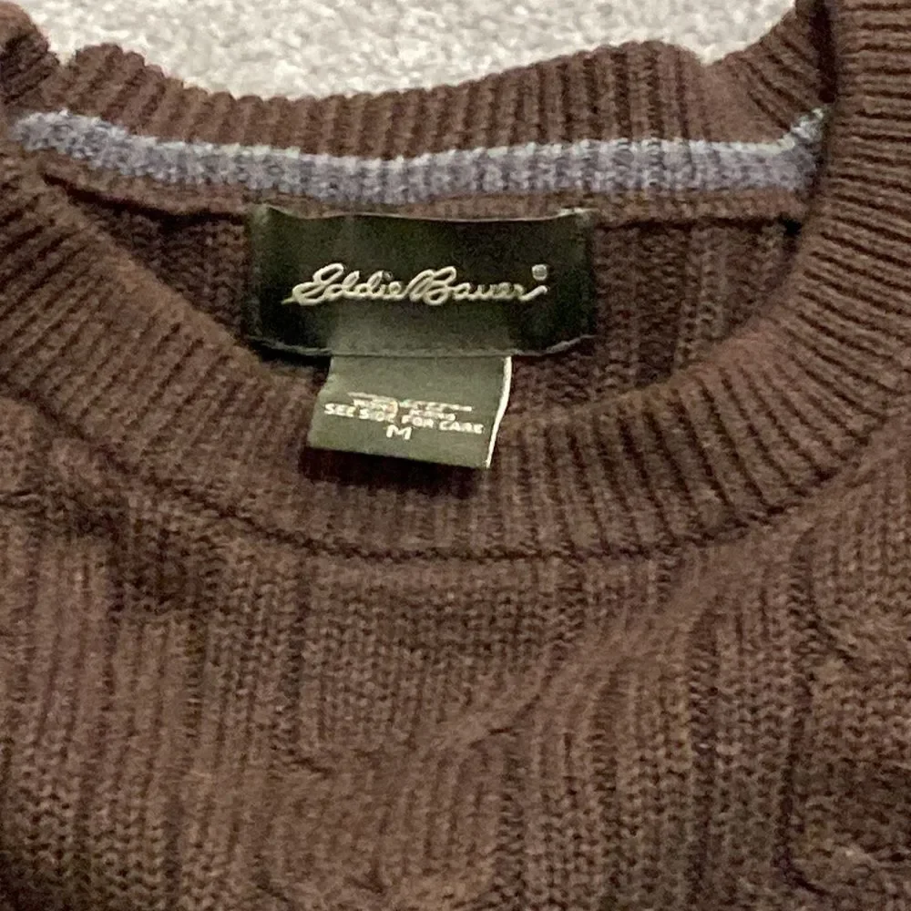 Brown hundred percent cotton, Eddie Bauer, medium crew sweater brand new - Picture 3 of 5